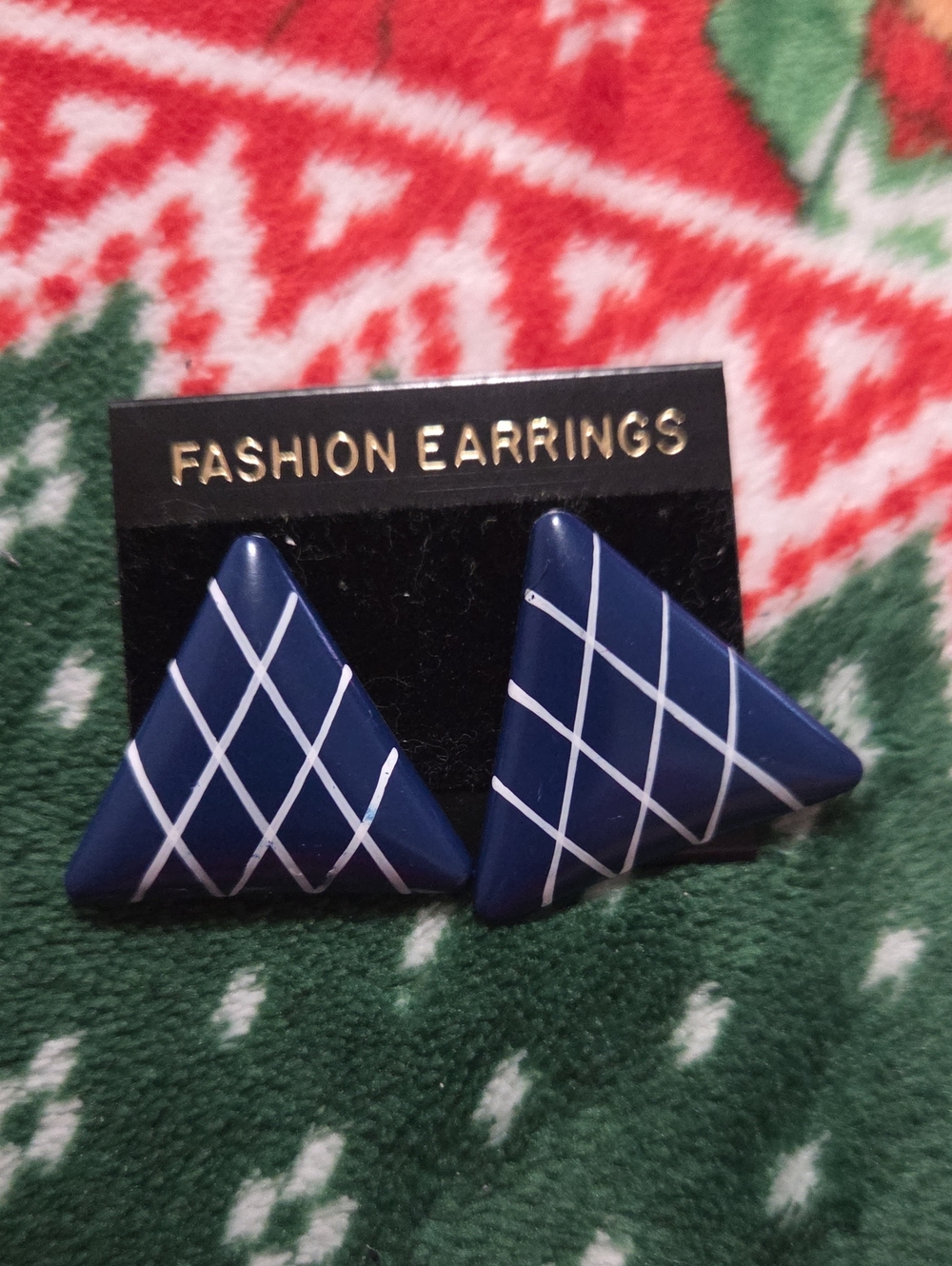 Navy Triangle Stud Earrings with White Diagonal Stripes -